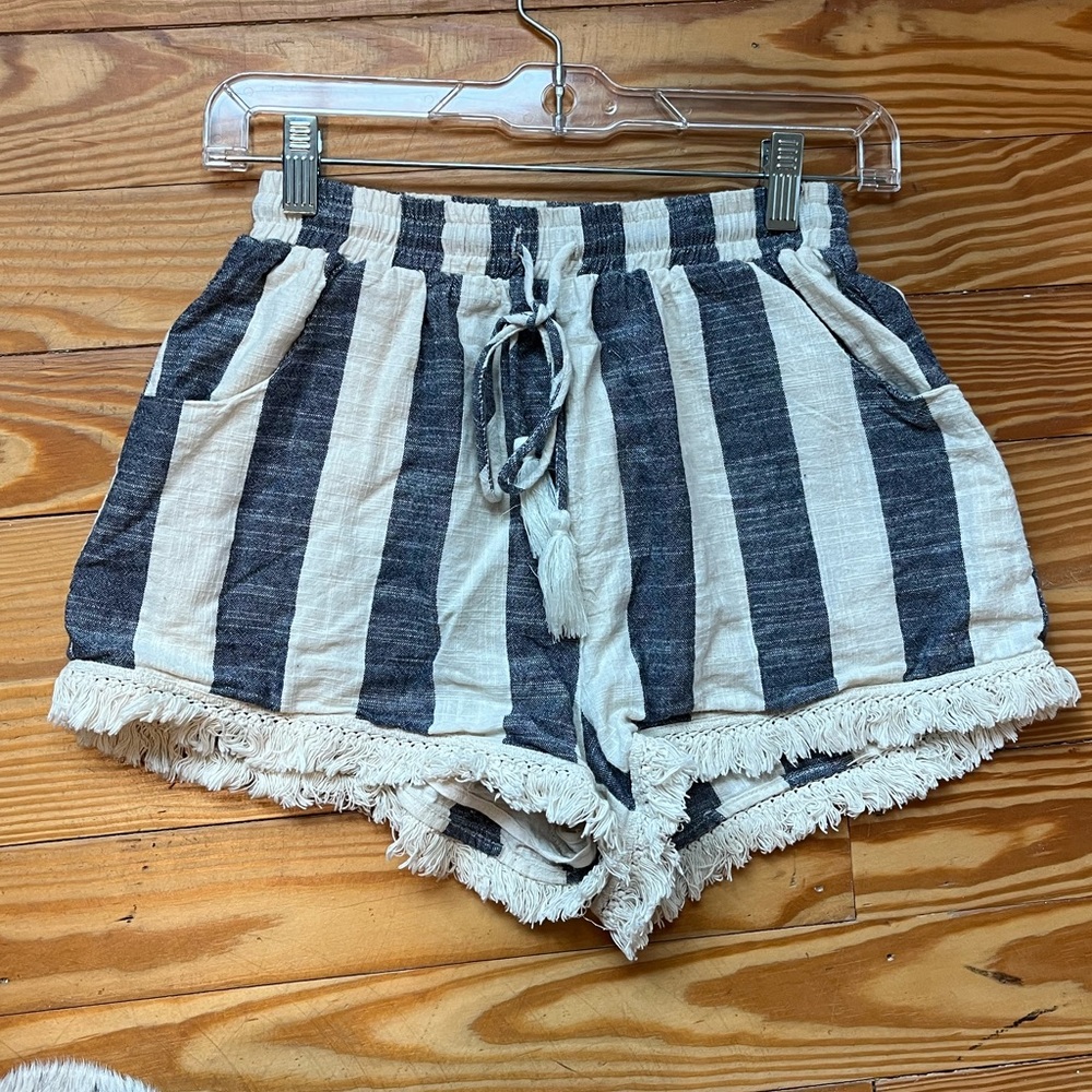 Callie Max striped shorts